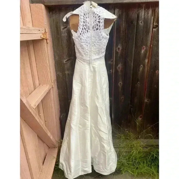 Demetrios Wedding Dress - Picture 3 of 7